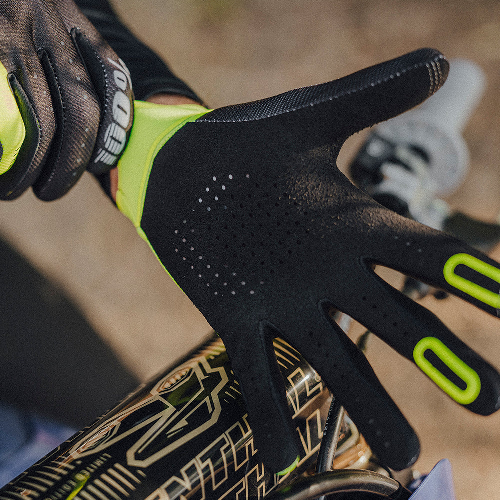 ITRACK Gloves Black/Fluo Yellow - Image 3